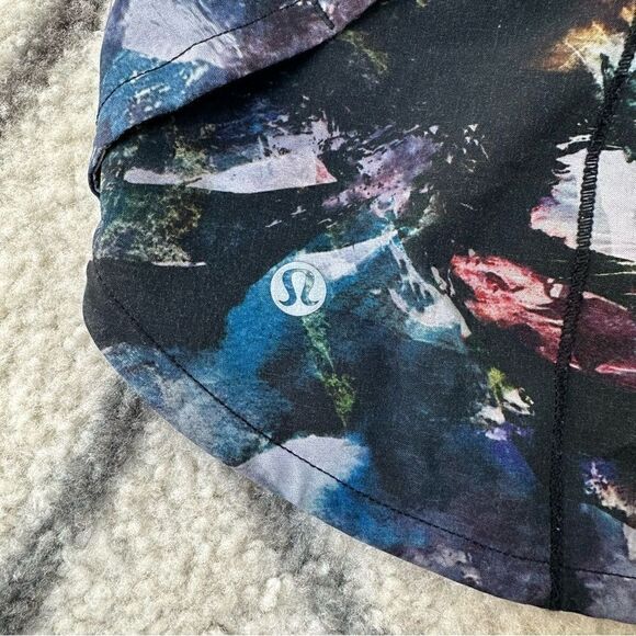 Lululemon Speed Up Short Long *4" - Picture 5 of 6